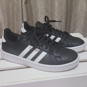 🖤 Adidas Women's Grand Court Black & White Sneakers Athletic Shoes - Size 7.5